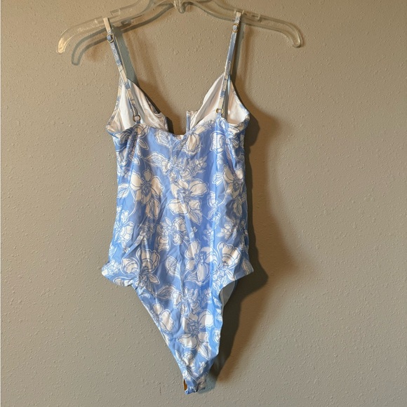 L*Space Women's Roxanne One Piece Swimsuit M - Picture 2 of 5